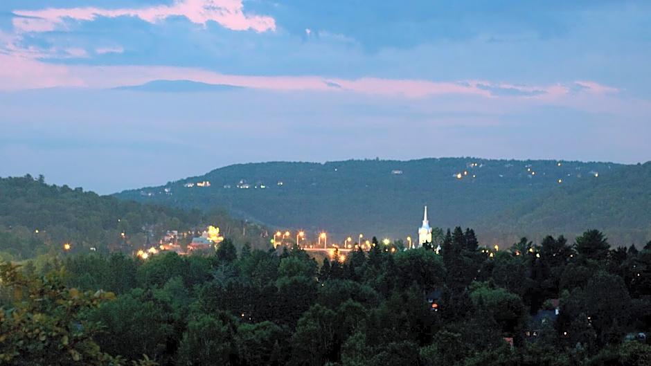 Le Petit Clocher Gite Touristique B & B