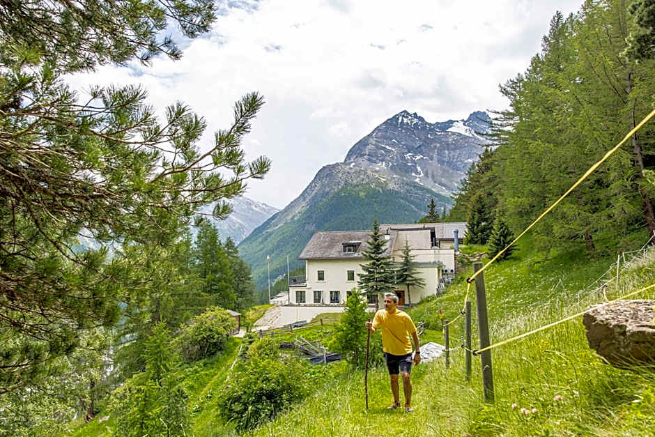 Waldhotel Fletschhorn Private Whole Hotel in Saas-Fee 360 Alpine Views & Sauna