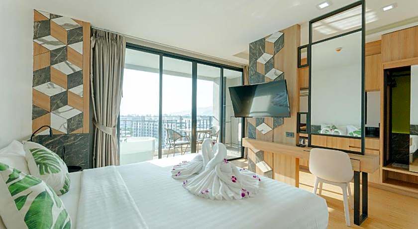 Sky Wave Patong Hotel