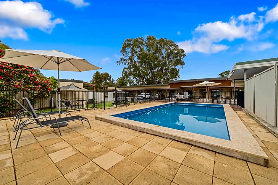 New Crossing Place Motel