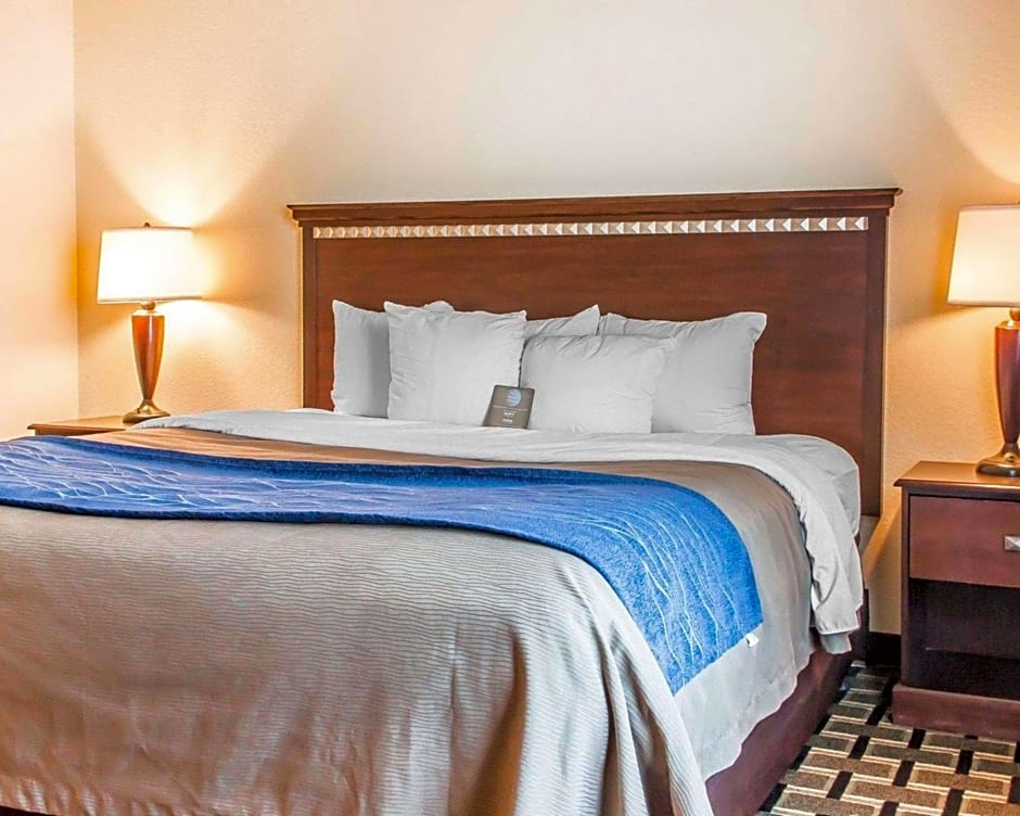 Comfort Inn & Suites