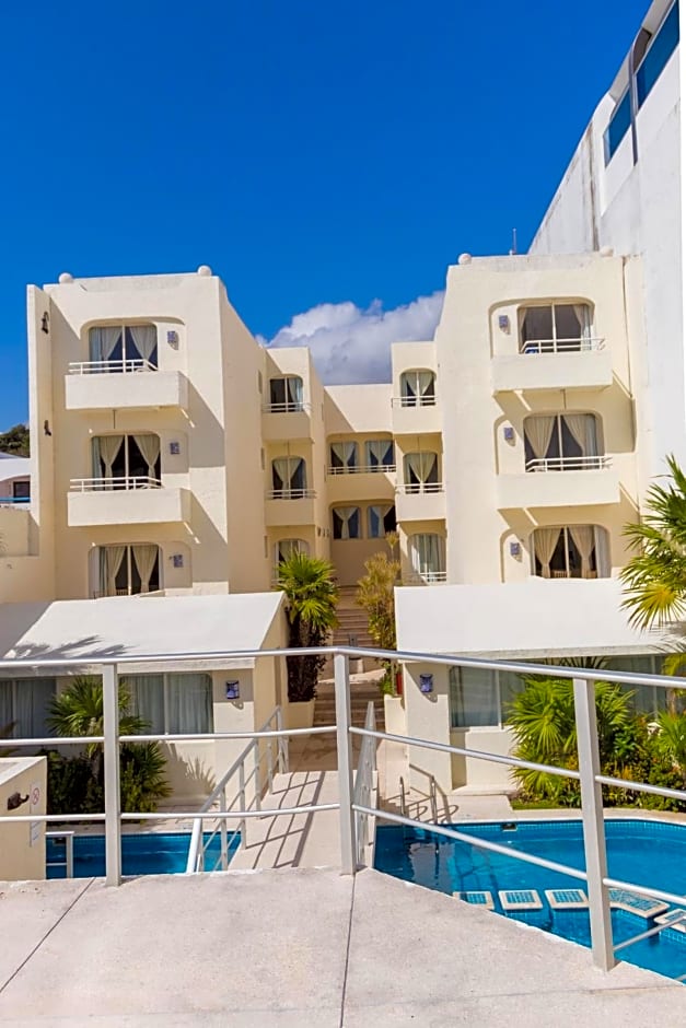 Playa Maya by MIJ - Beachfront Hotel