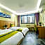 yisuqingju Hotel