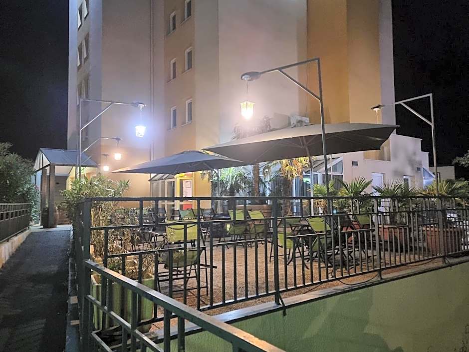 Hôtel Restaurant Le Relais - Pau Nord