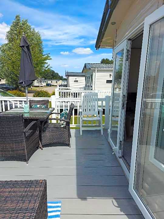 53A kingfisher court tattershall lakes luxury hot tub holidays