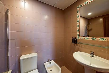 Double or Twin Room with Front Sea View