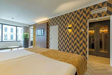 Deluxe Room 1 Twin Bed