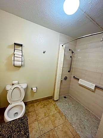 Standard King Room - Non-Smoking