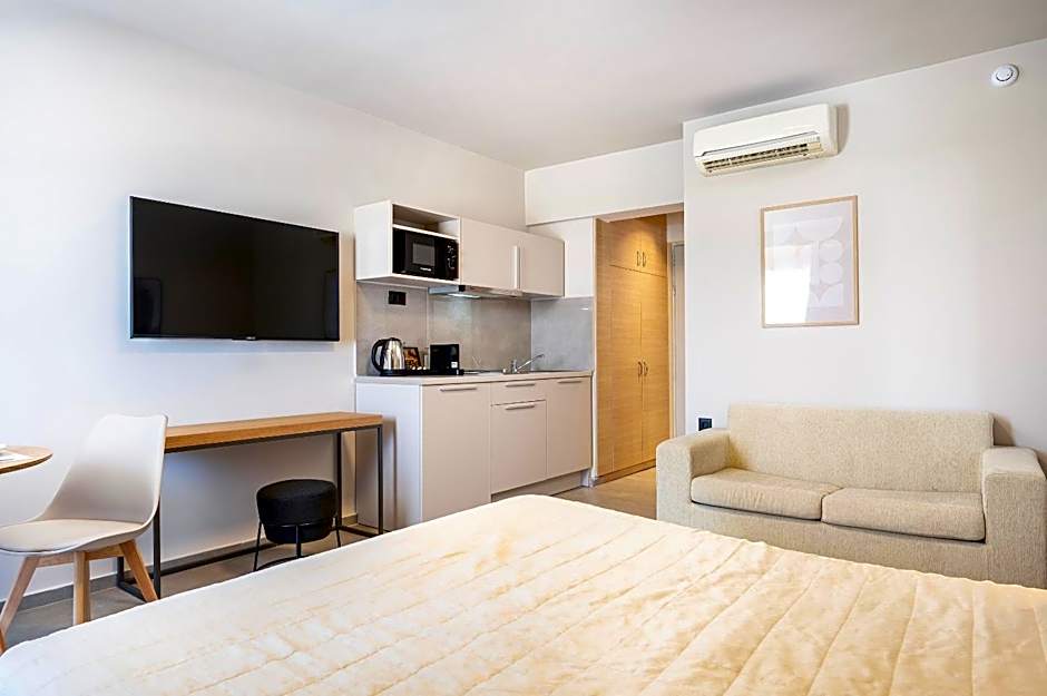 Time to Smile Saline