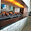 Executive Inn & Suites Oakland