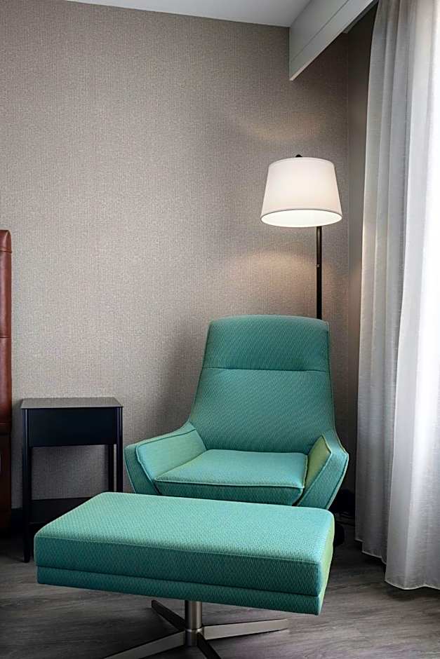 Four Points By Sheraton Hotel & Suites San Francisco Airport