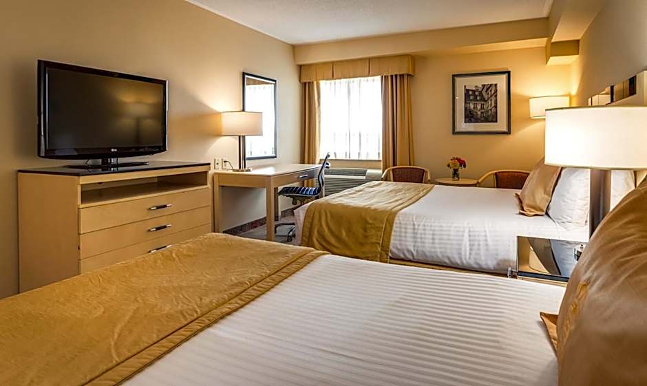 Monte Carlo Inn & Suites Downtown Markham