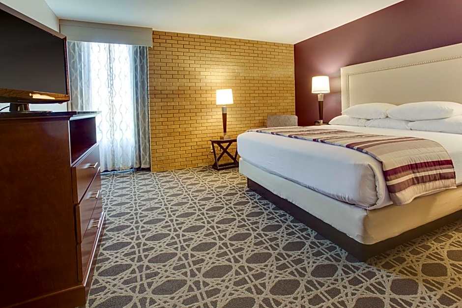 Drury Inn & Suites Louisville
