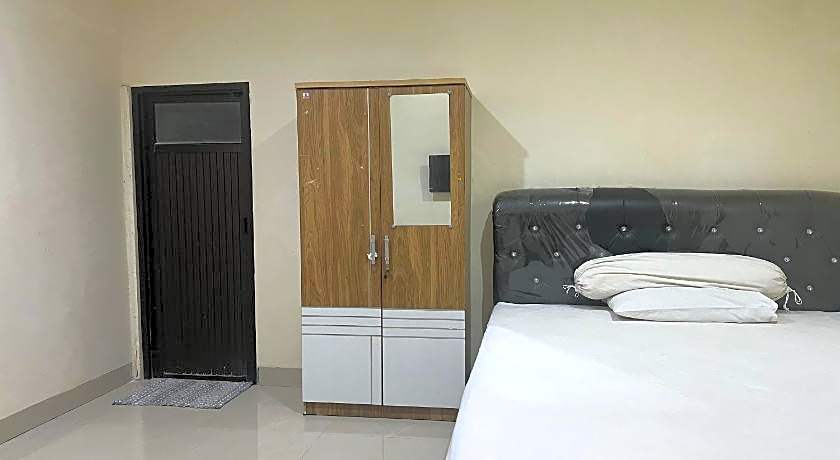 Hotel O Kost Reski 2 Near Tugu Perbatasan Takalar - Gowa