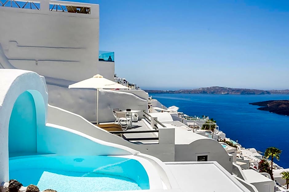 Sun Rocks Boutique Hotel - Caldera View Suites & Sunset Dining Experience