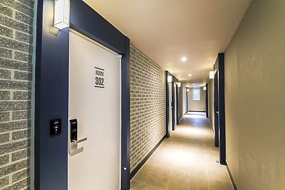 hotel box