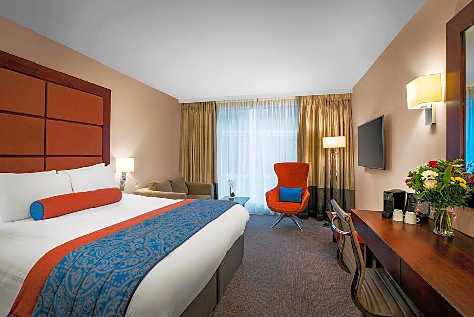 Leonardo Royal London St Paul's