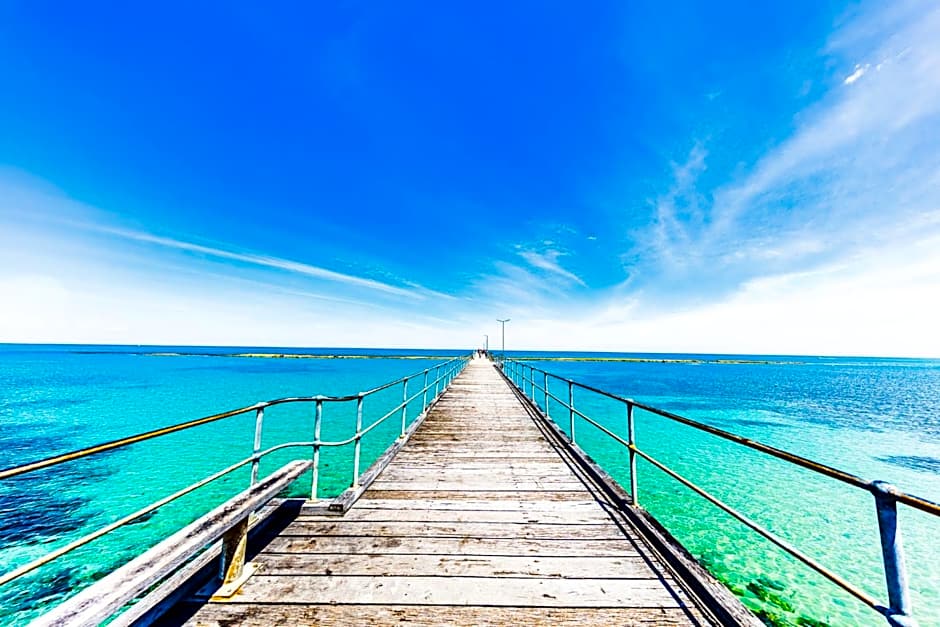 Coast Motel and Apartments