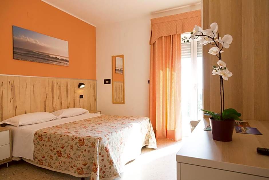 Hotel Saint Tropez - Pineto