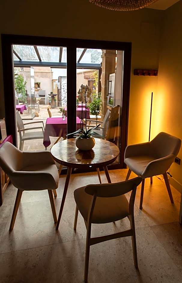 Hotel Poeta Jorge Manrique