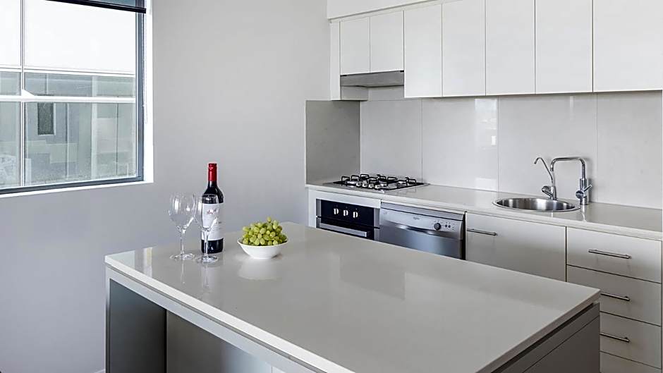 Oaks Brisbane on Margaret Suites