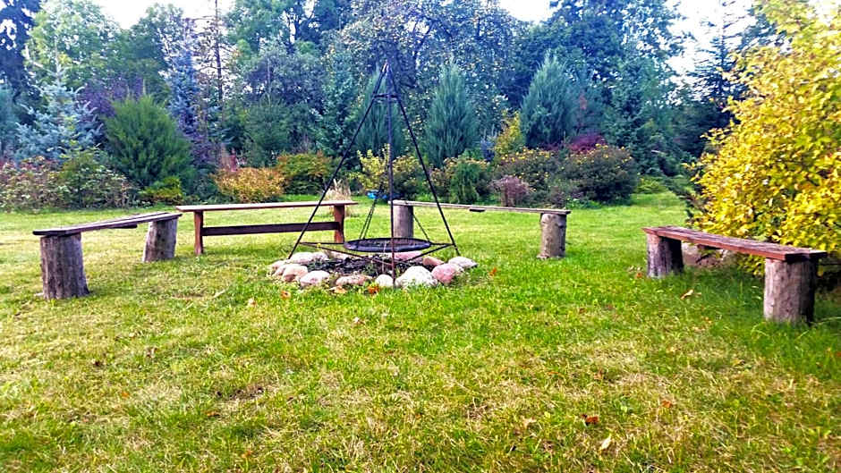 Domek na Skraju Wsi dostęp do jeziora UBLIK