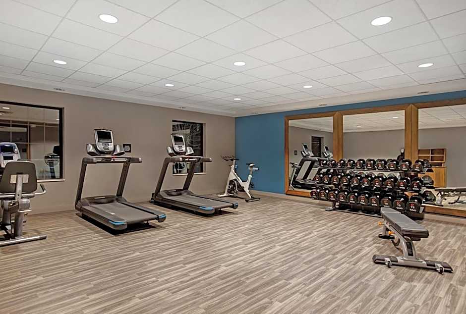 Hampton Inn By Hilton Westfield