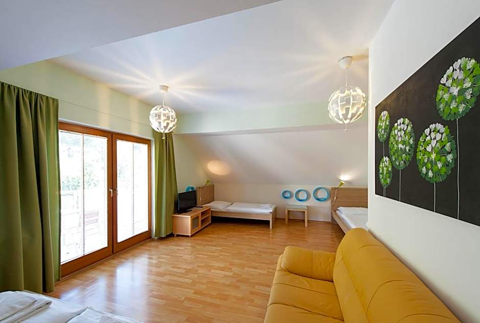 Hotel Garni Pod Skalkou