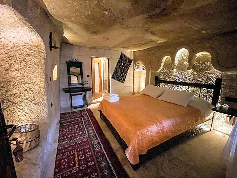 Takunya Cave Hotel