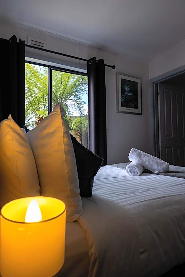 Tullah Lakeside Lodge