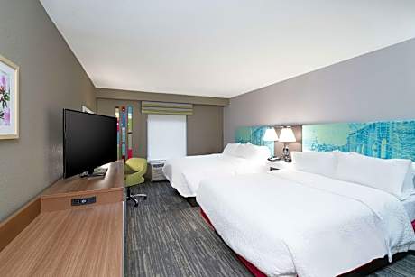 2 Queen Beds W/ Mini Fridge Non Smoking