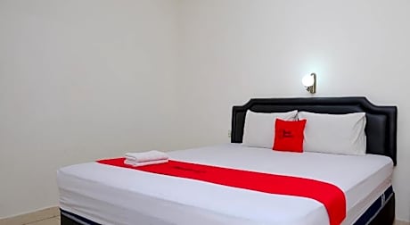 RedDoorz @ Hotel Raditia Graha Yogyakarta