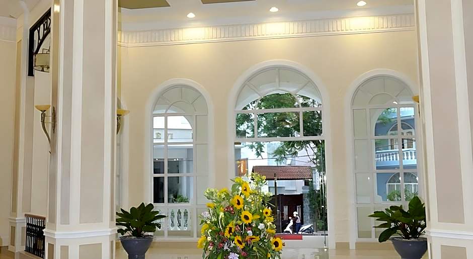 Iris Dalat Hotel