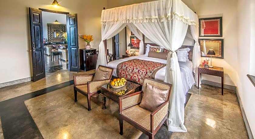 Villa Mayurana by Edwards Collection