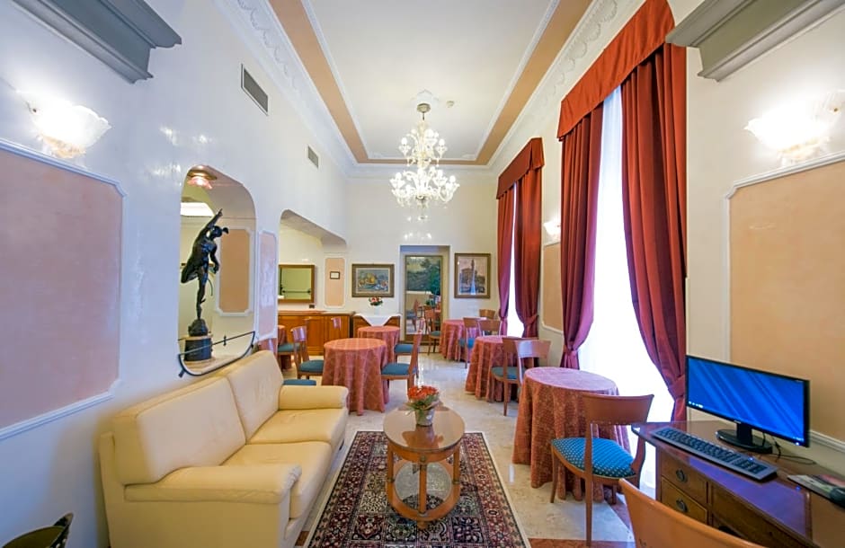 Strozzi Palace Hotel