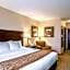 Comfort Inn & Suites McMinnville Wine Country