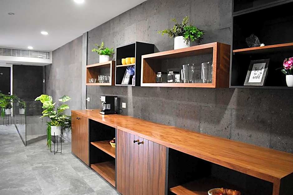 Illusion Xpress I Attraction Hotel Deluxe