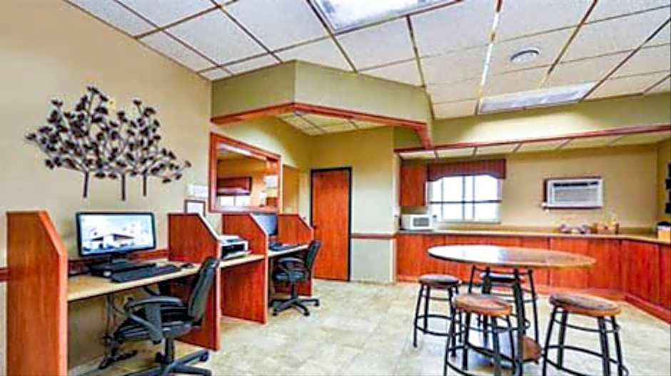 Motel 6 Minot, ND