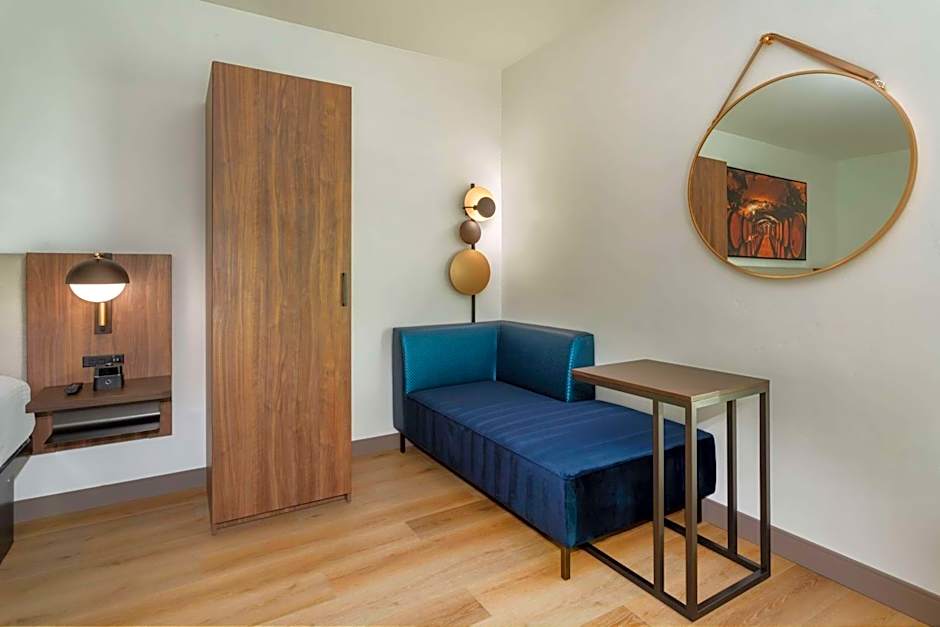 La Quinta Inn & Suites by Wyndham Galt