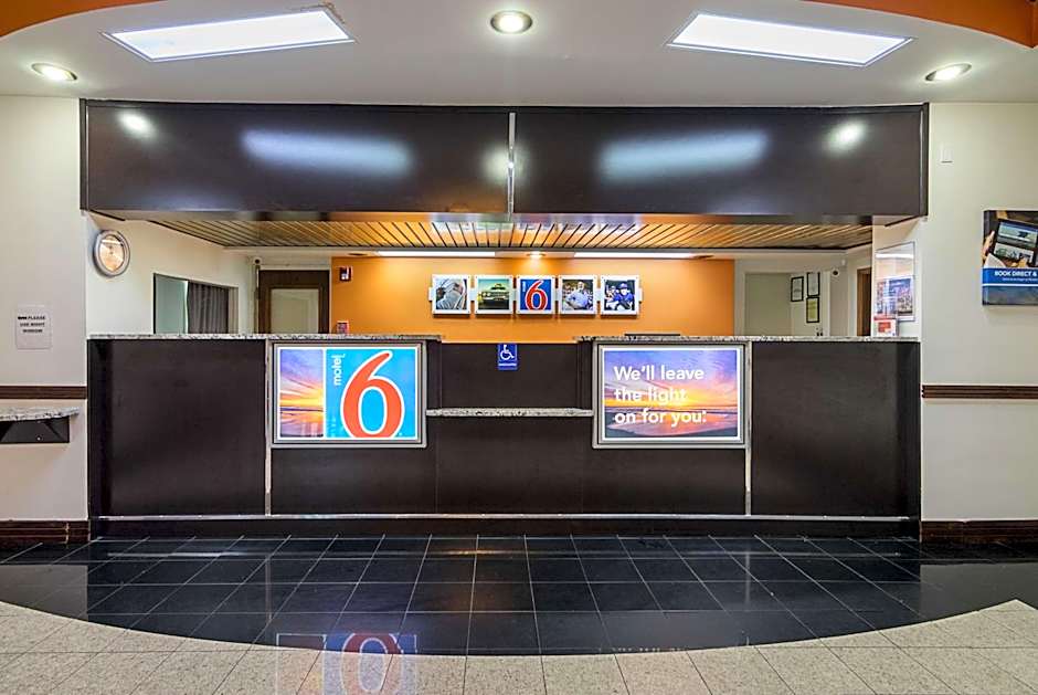 Motel 6-Decatur, GA