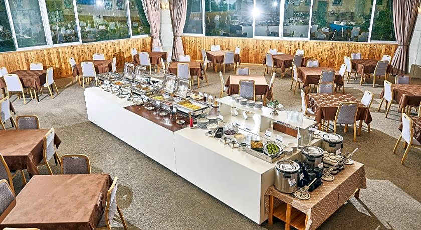 Okushiga Kogen Hotel