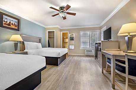 Queen Room with Two Queen Beds - Non-Smoking