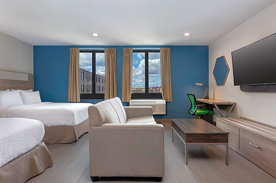Holiday Inn Express And Suites Bronx NYC By IHG