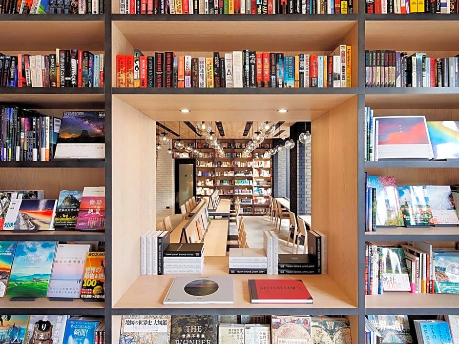 LAMP LIGHT BOOKS HOTEL nagoya