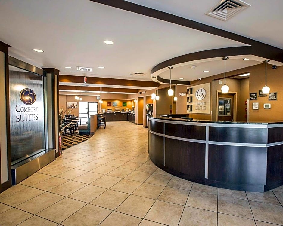 Comfort Suites At WestGate Mall