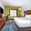 Holiday Inn Express Kansas City - at the Legends By IHG