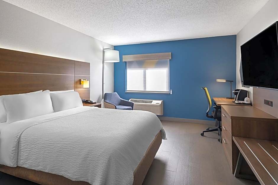 Holiday Inn Express Sheboygan-Kohler / I-43 By IHG