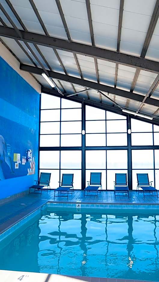 Sun & Sand Resort Oceanfront Suites