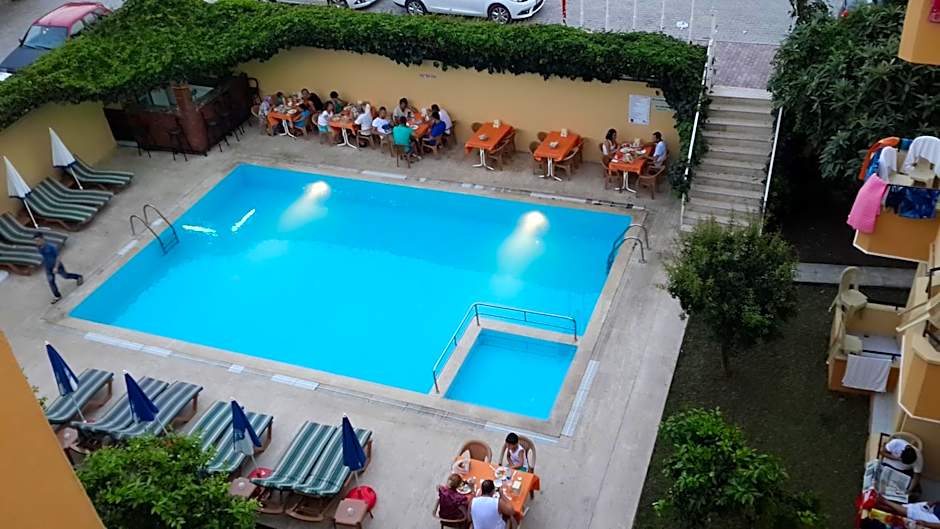 Caner Hotel
