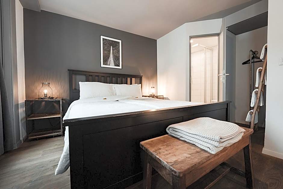 No8 Boutique Hotel - self check in